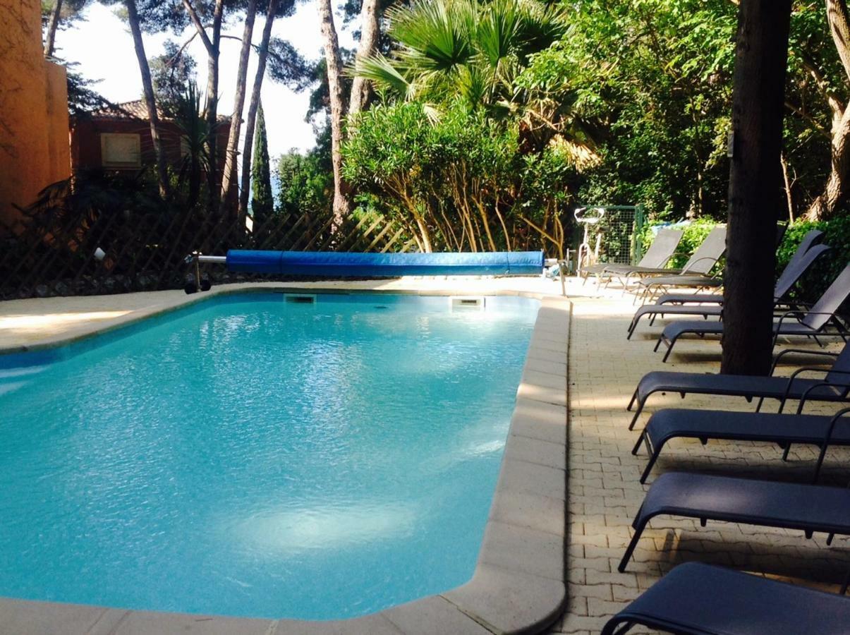 50m Plage T2 Grande Terrasse Vue Mer Climatisé Piscine Chauffée, Parking clos gratuit Sanary-sur-Mer Esterno foto